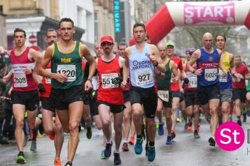 Newport half marathon runners