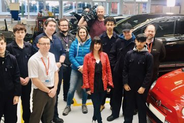 BBC X-Ray's Lucy Owen with 鶹ýAV staff and learners