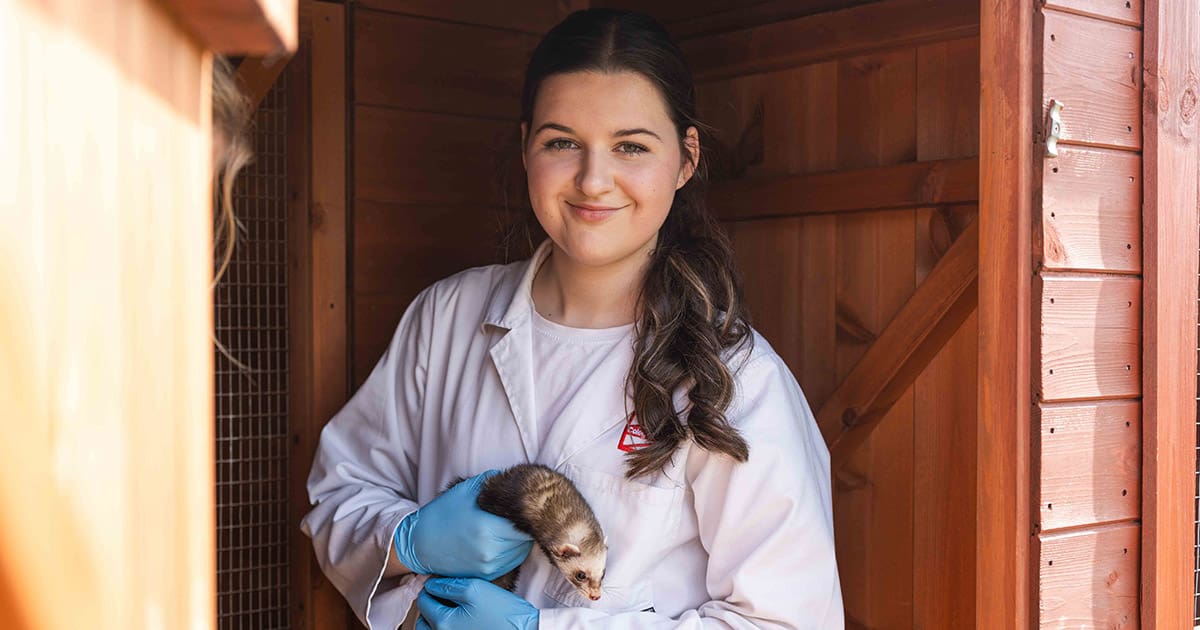 Animal Care student